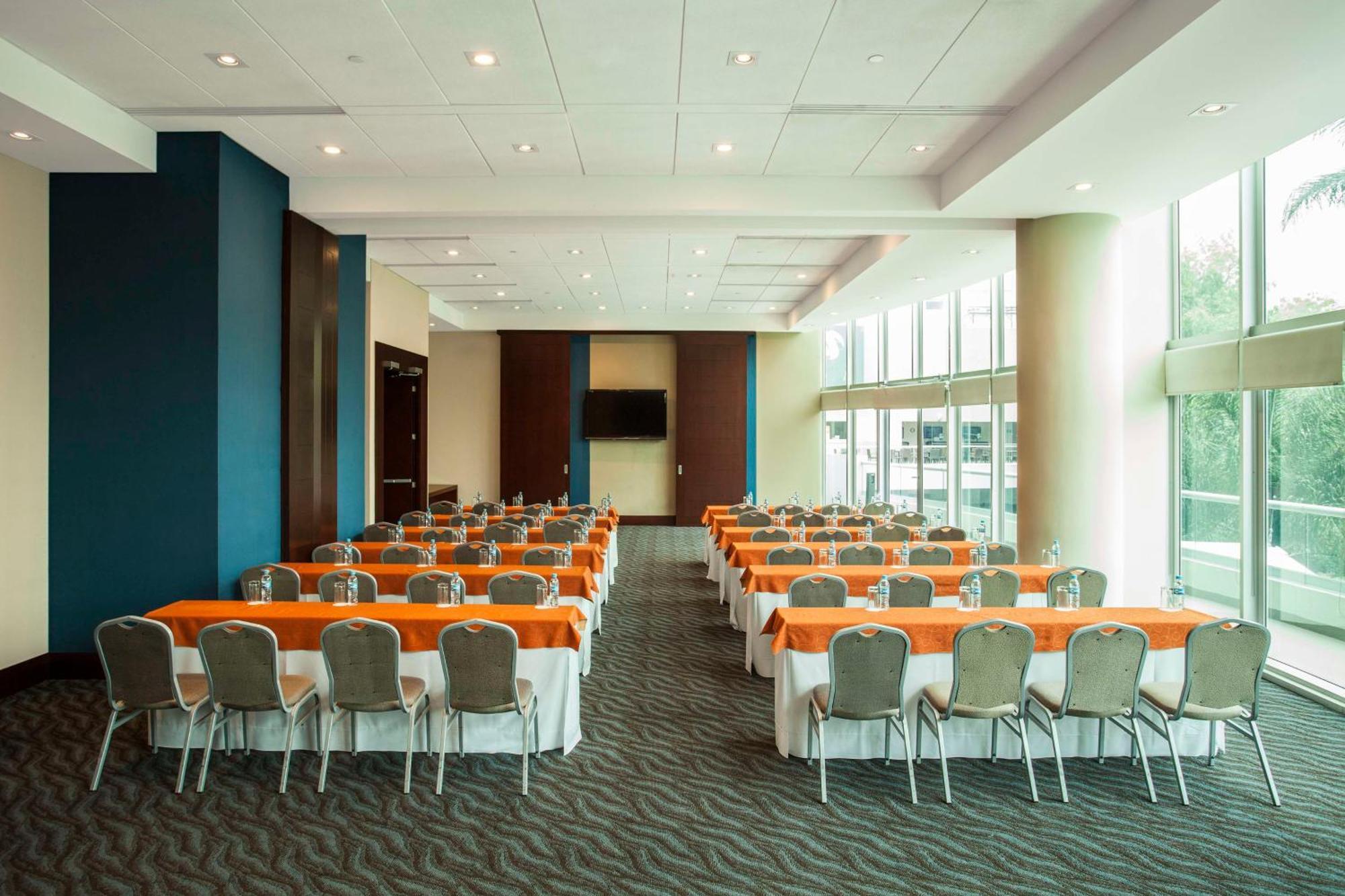 Nh Collection Guadalajara Providencia Hotel Exterior photo